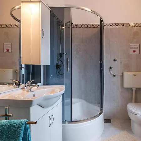 Holiday home In With Kitchen Pula